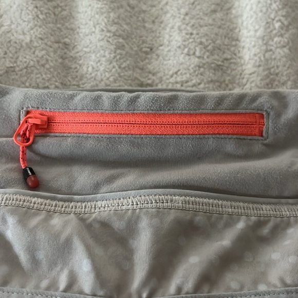 RARE lululemon Speed Up Shorts - Picture 4 of 4